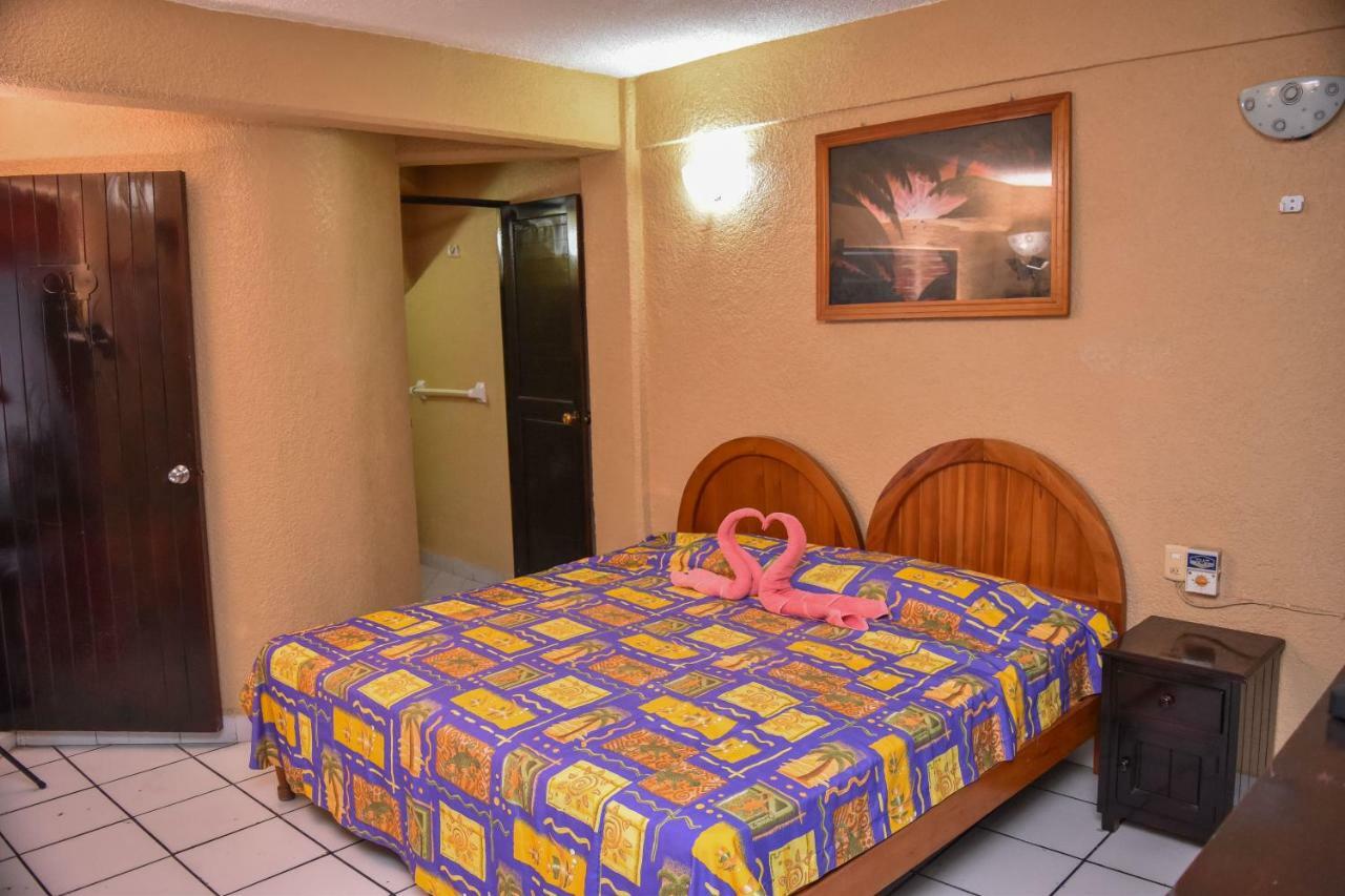 Hotel Gaby Inn Zihuatanejo Eksteriør billede